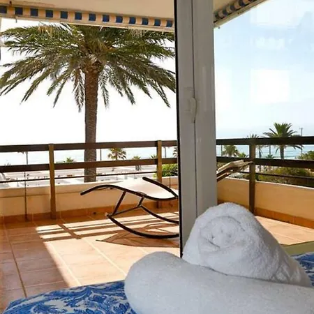 San Juan Beach Views - Beach & Pool 아파트